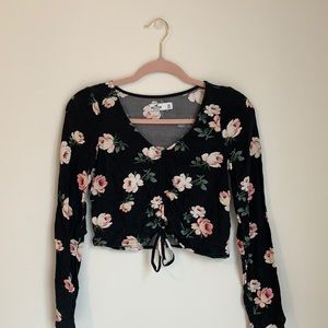 Hollister, Long sleeve blouse. Size XS
